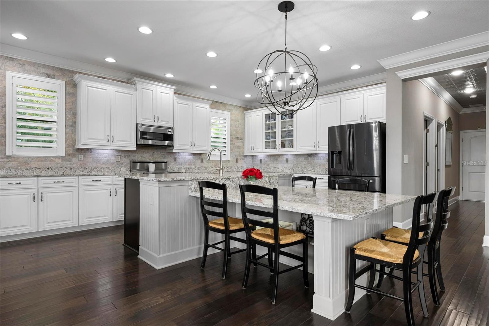 Image 18 of 63 For 7020 Island Queen Court