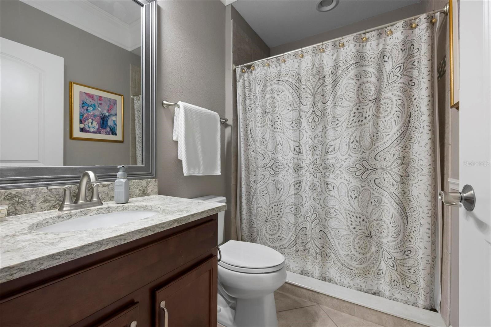 Image 27 of 63 For 7020 Island Queen Court