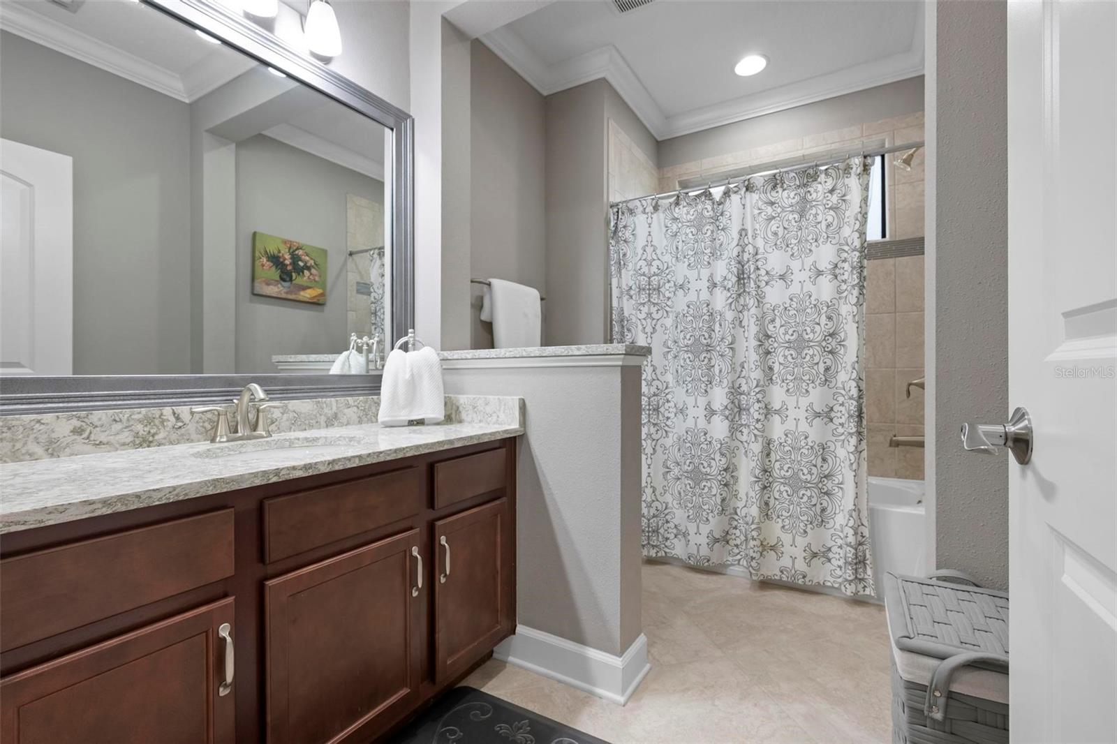 Image 40 of 63 For 7020 Island Queen Court
