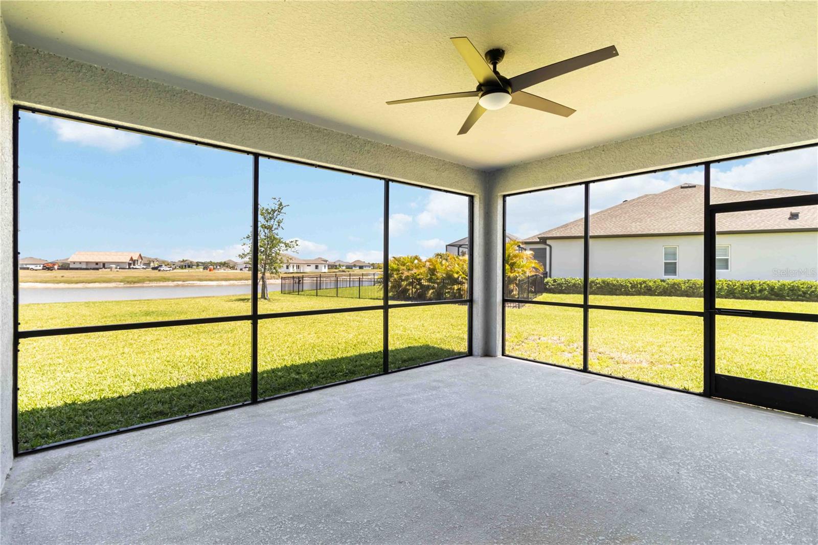Image 36 of 61 For 14914 15th Street E