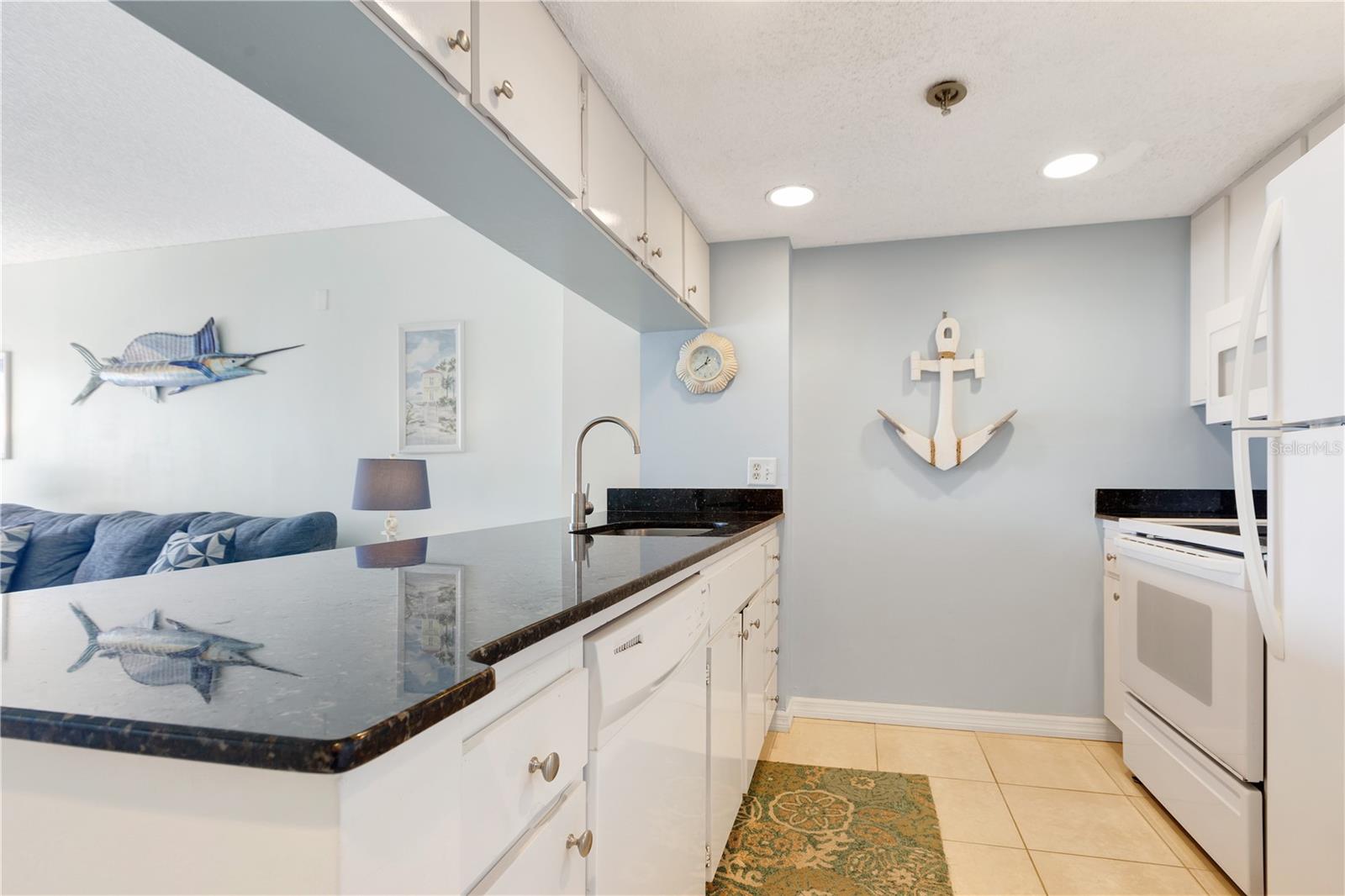 Image 10 of 36 For 3160 Matecumbe Key Road 234