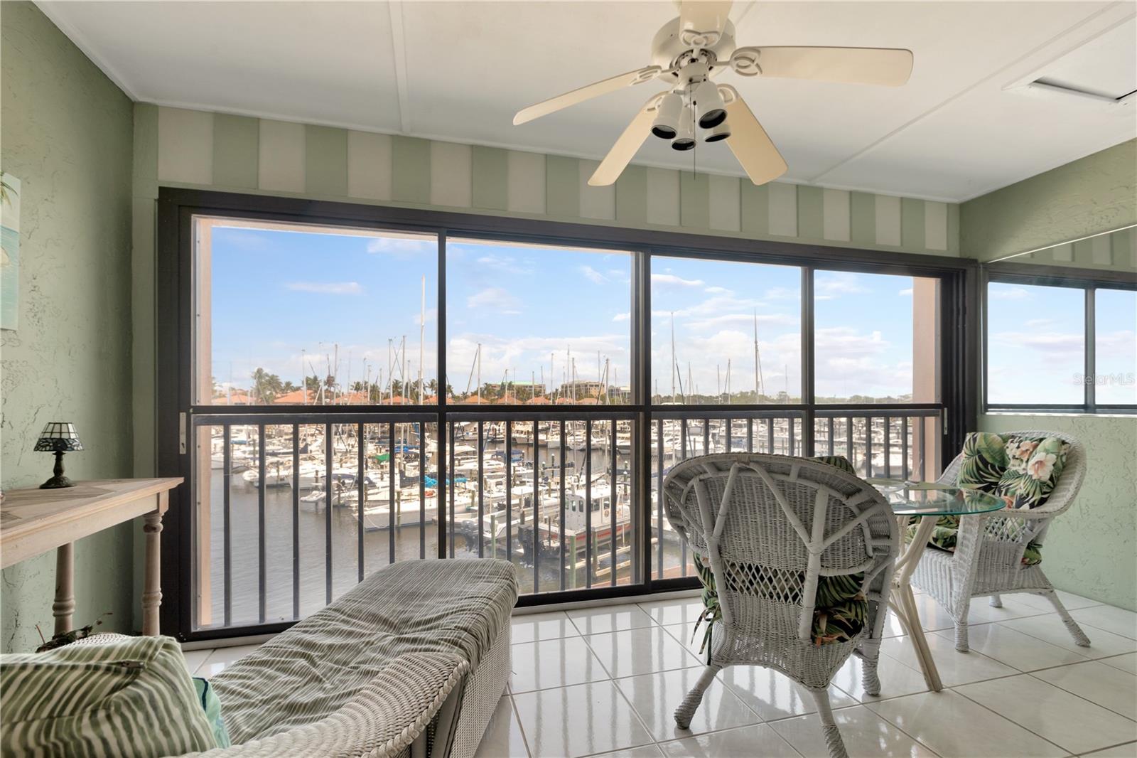 Image 15 of 36 For 3160 Matecumbe Key Road 234