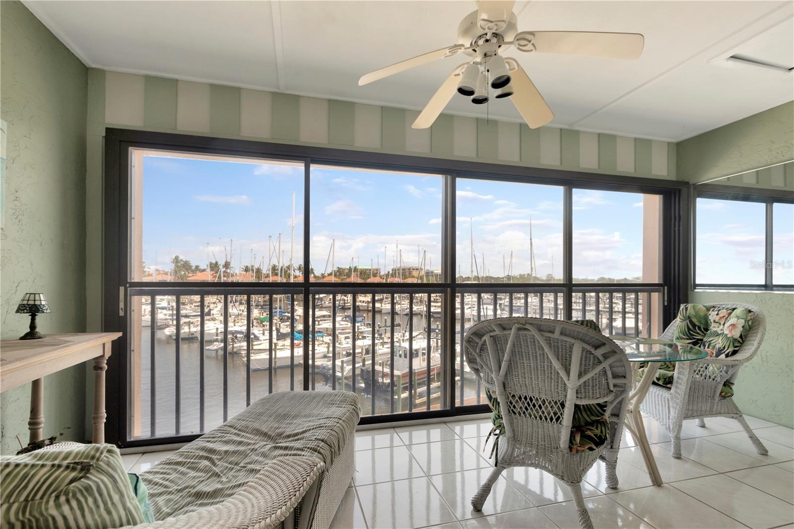 Image 16 of 36 For 3160 Matecumbe Key Road 234