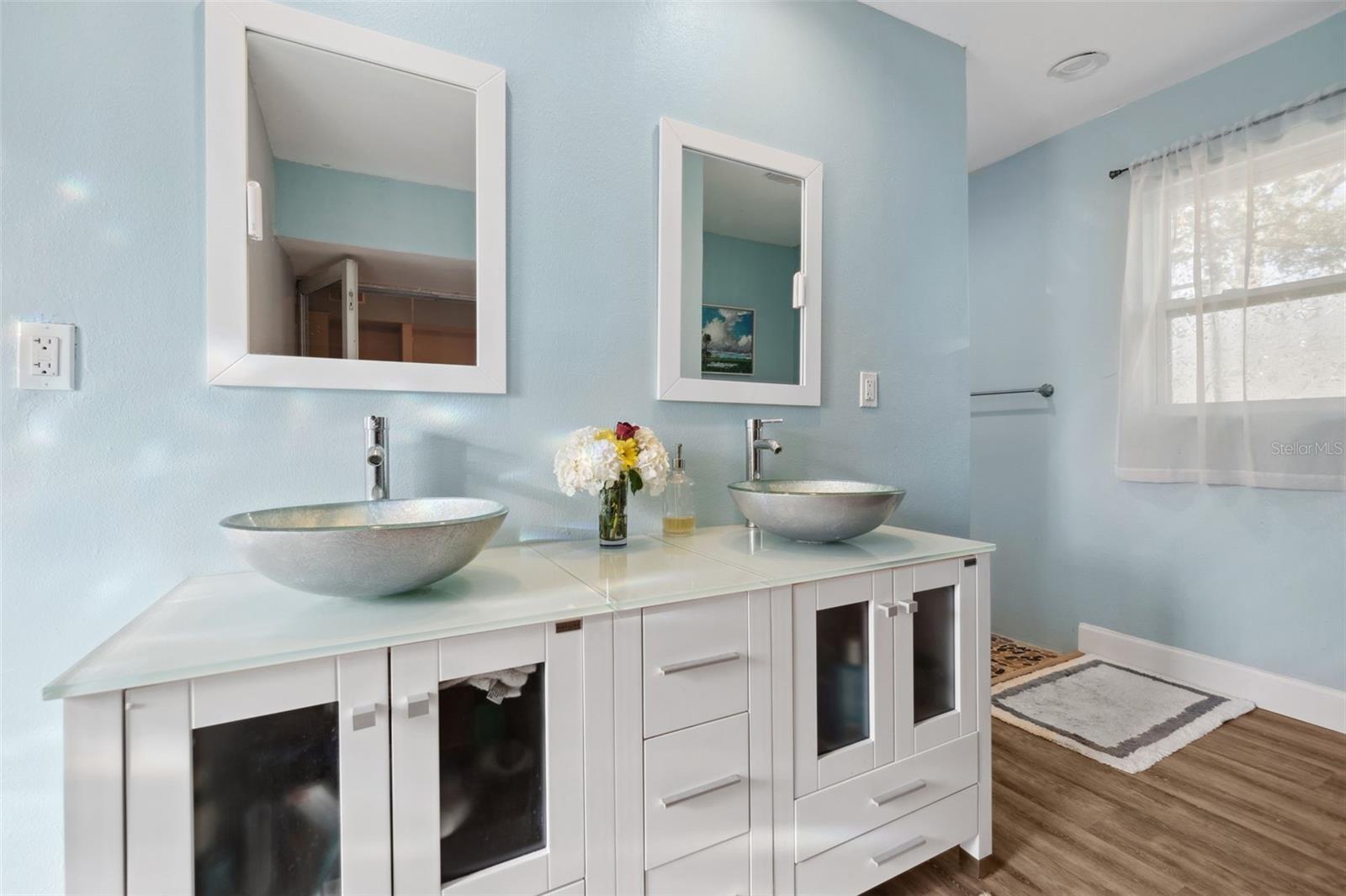 Image 36 of 56 For 4407 Parnell Drive