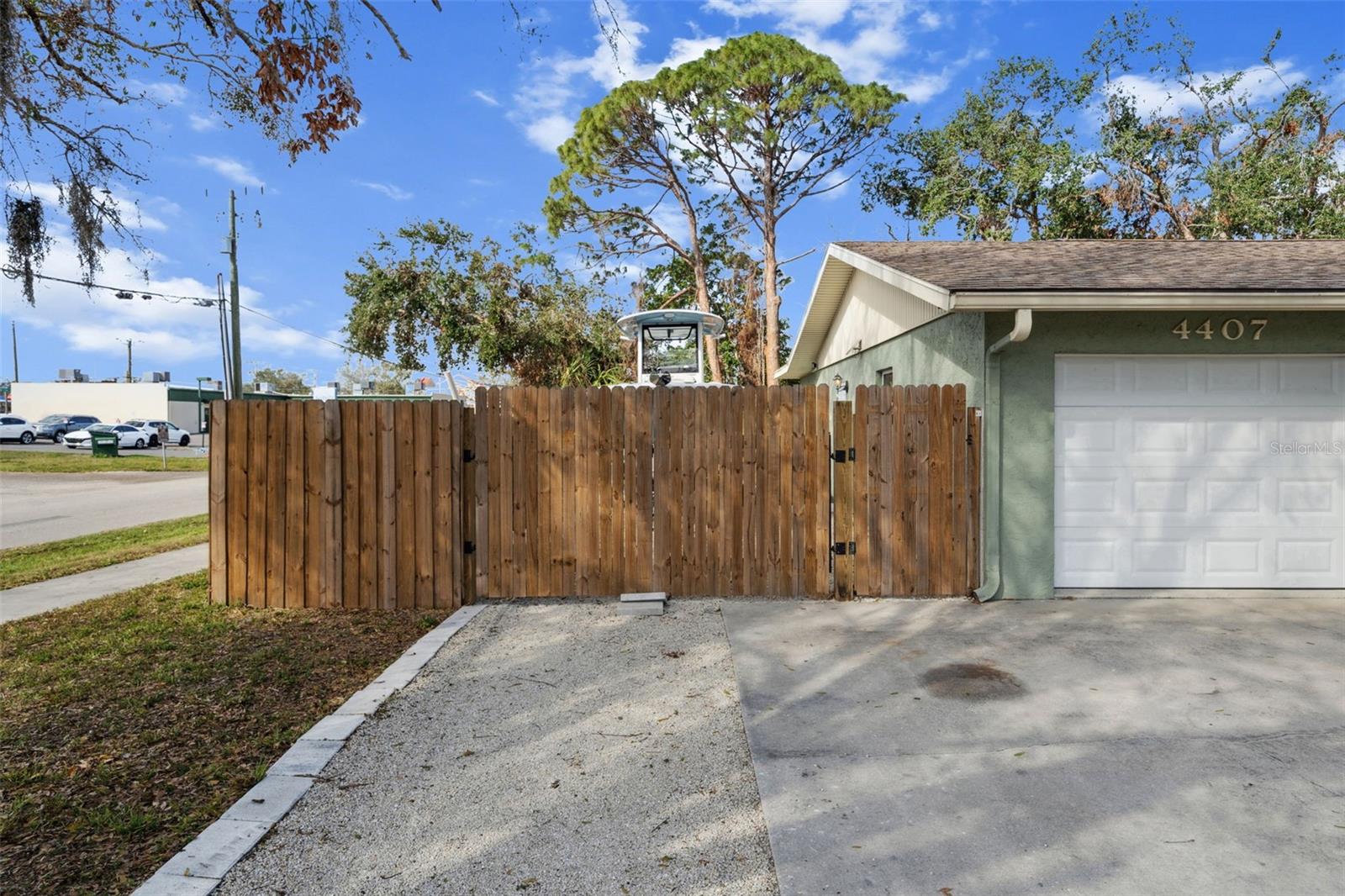 Image 4 of 56 For 4407 Parnell Drive