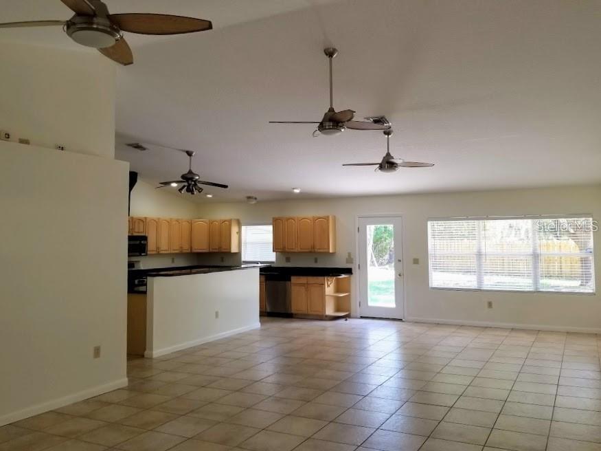 Image 4 of 24 For 1836 Ridgewood Street