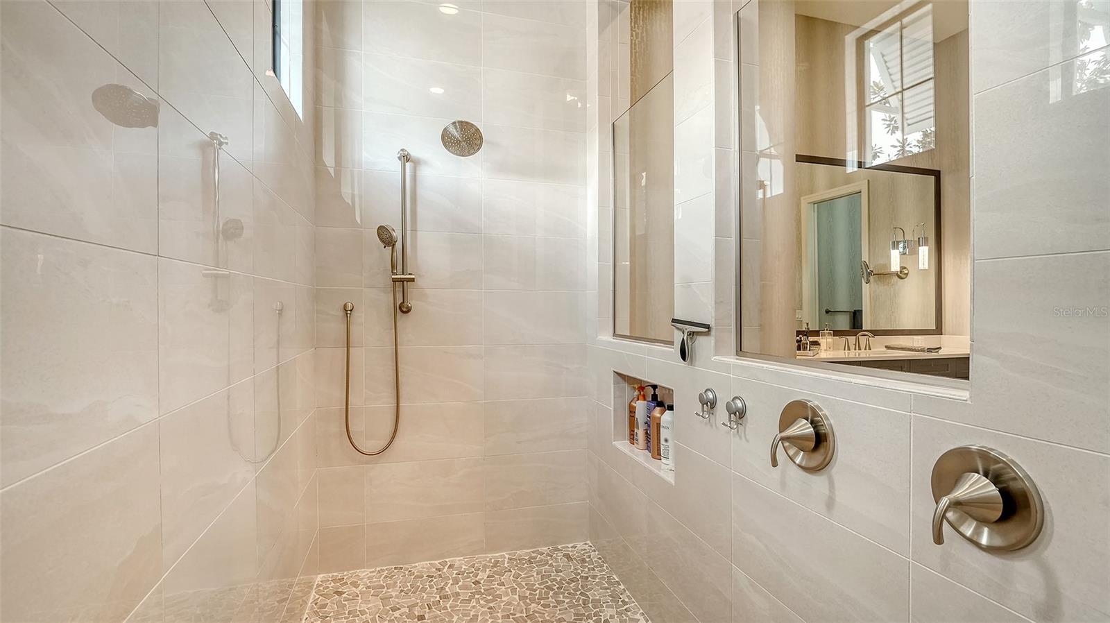 Image 32 of 100 For 4914 Benito Court
