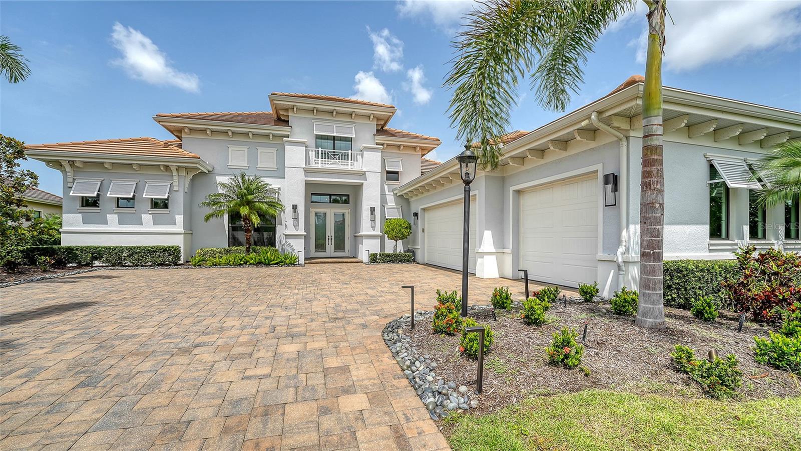 Image 8 of 100 For 4914 Benito Court