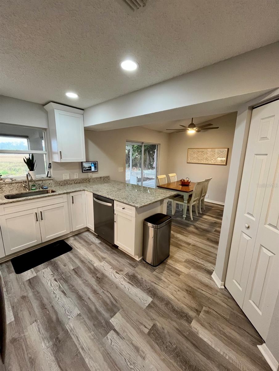 Image 4 of 21 For 5555 Cynthia Lane