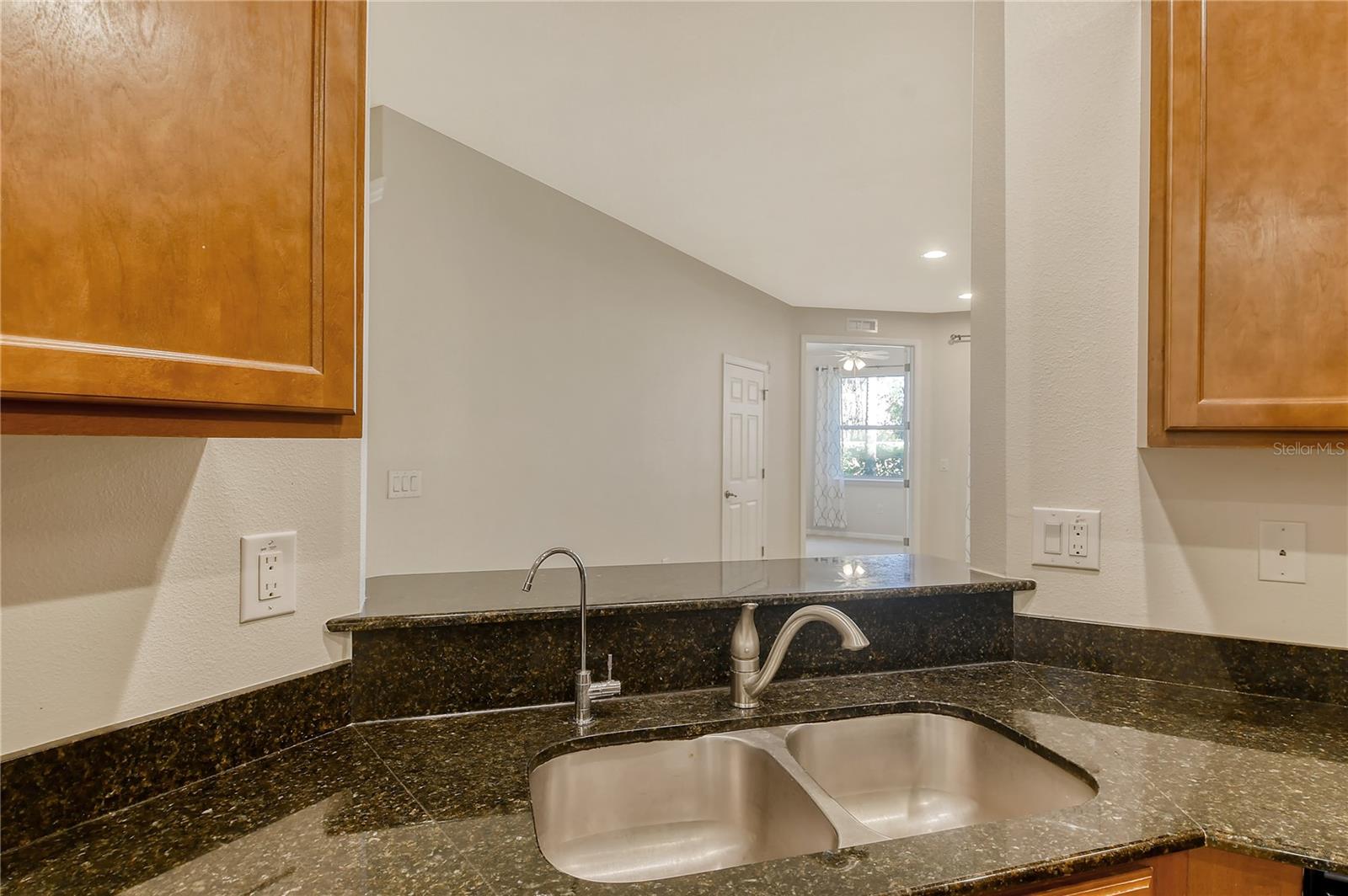 Image 11 of 47 For 5450 Soapstone Place 9-103