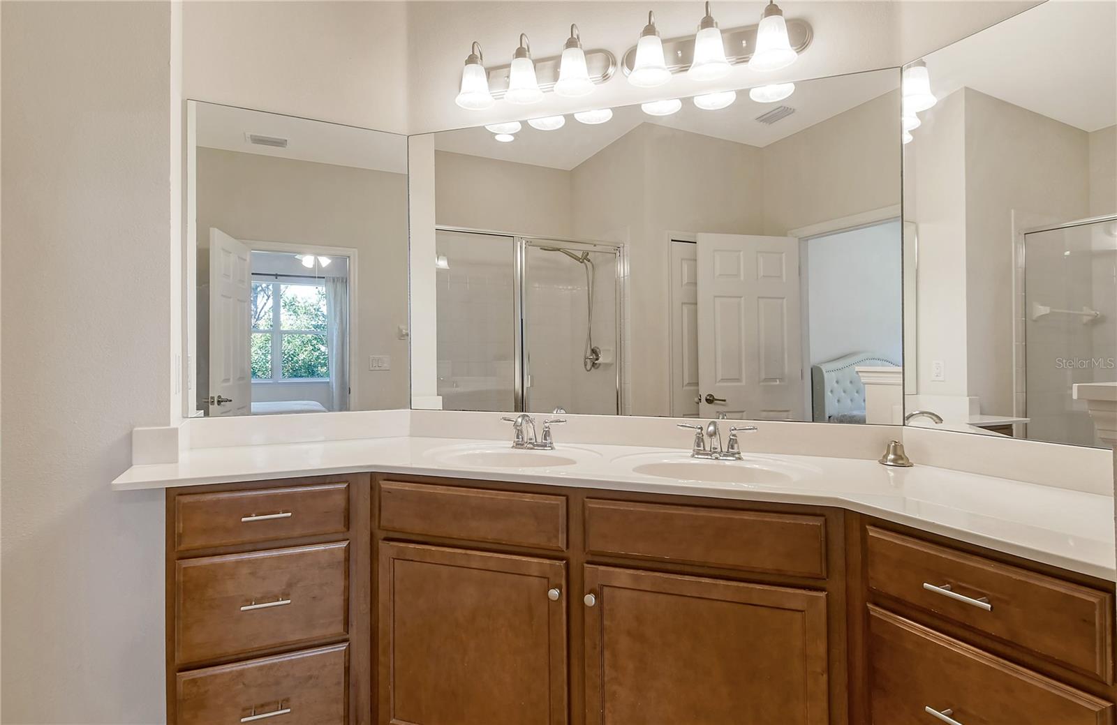 Image 25 of 47 For 5450 Soapstone Place 9-103