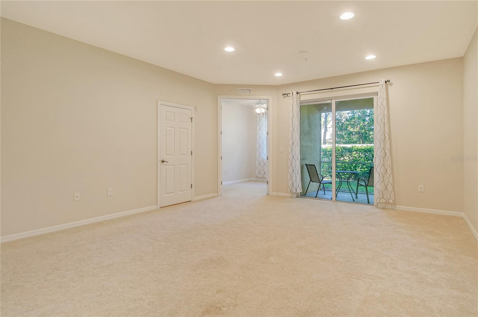 Image 5 of 47 For 5450 Soapstone Place 9-103