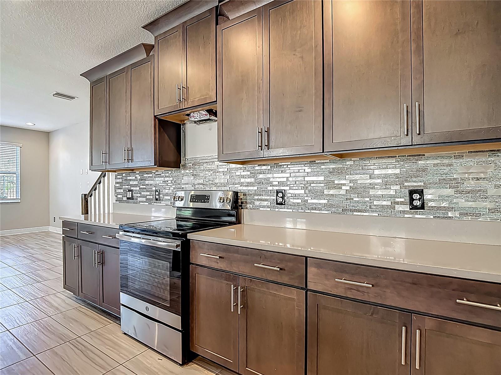 Listing photo id 13 for 30073 Southwell Lane