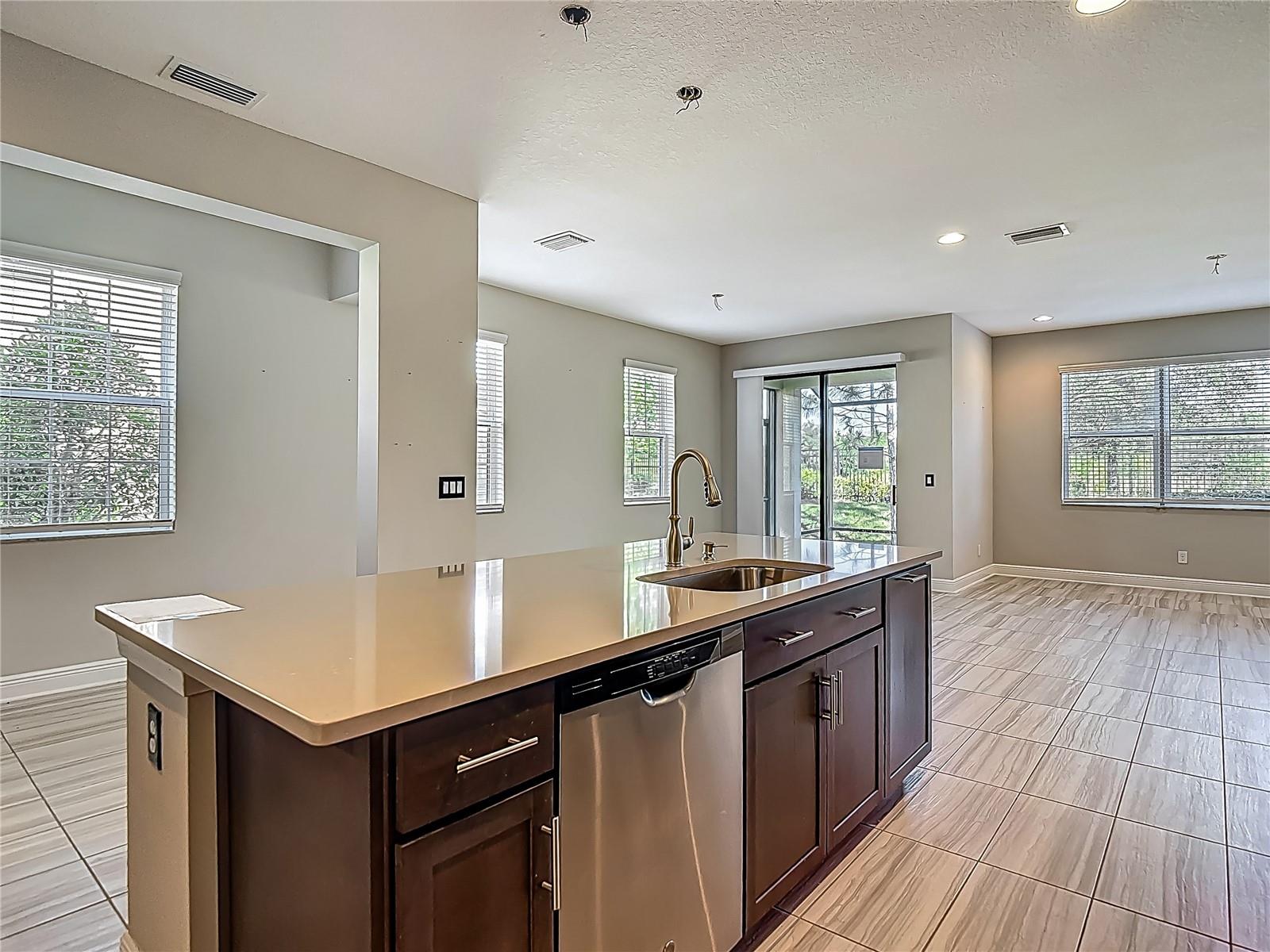 Listing photo id 14 for 30073 Southwell Lane