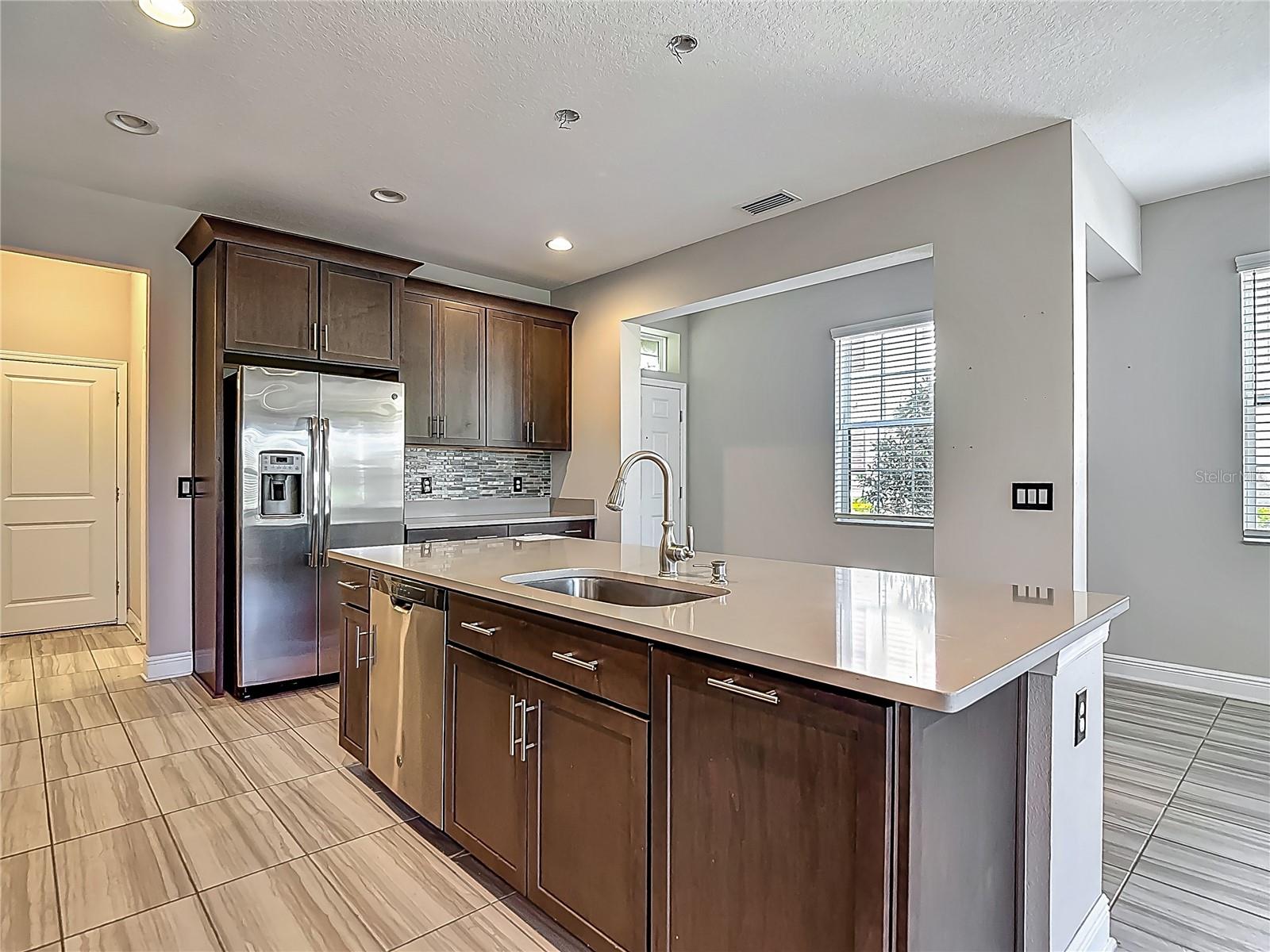 Listing photo id 16 for 30073 Southwell Lane