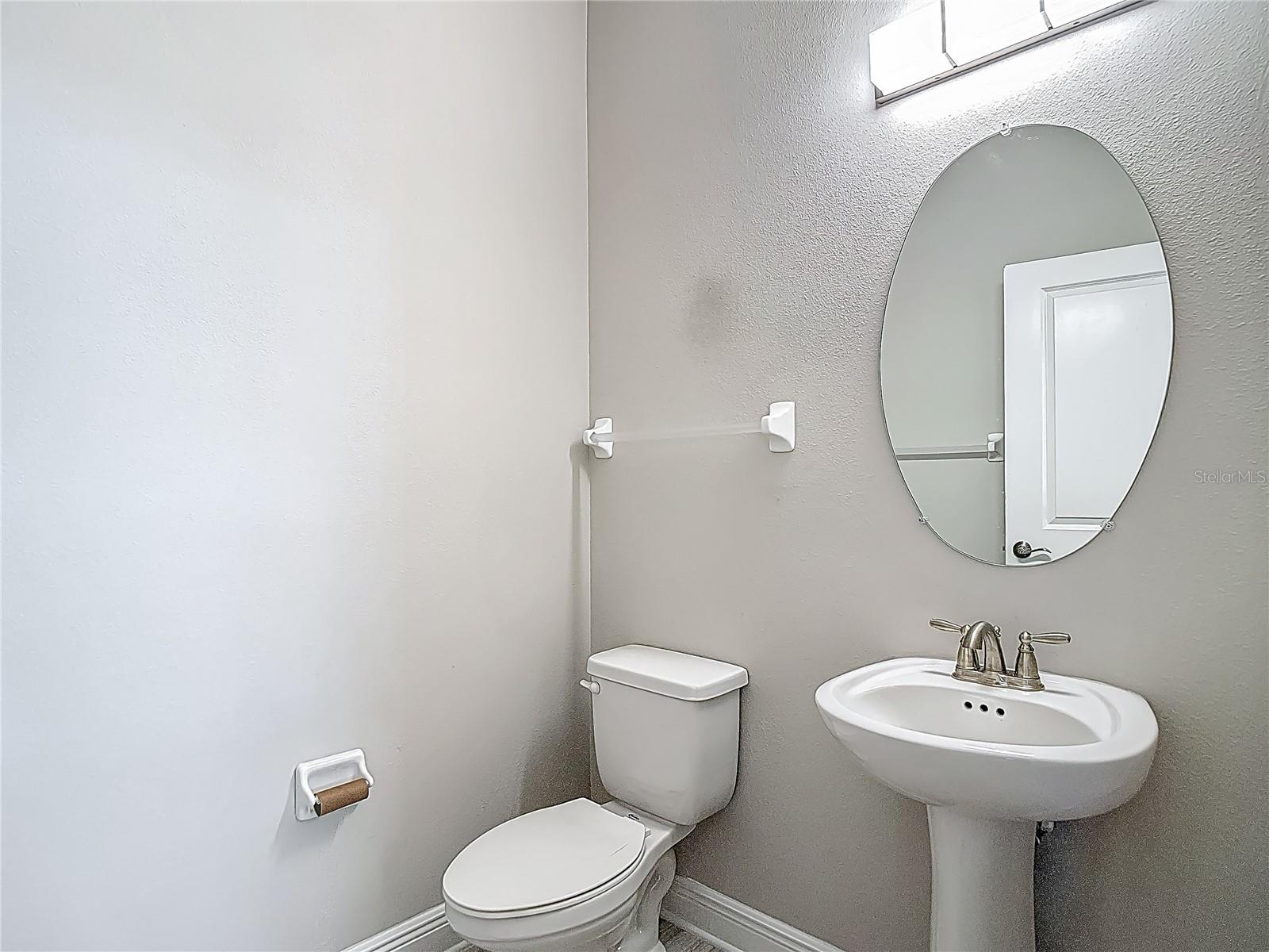 Listing photo id 23 for 30073 Southwell Lane