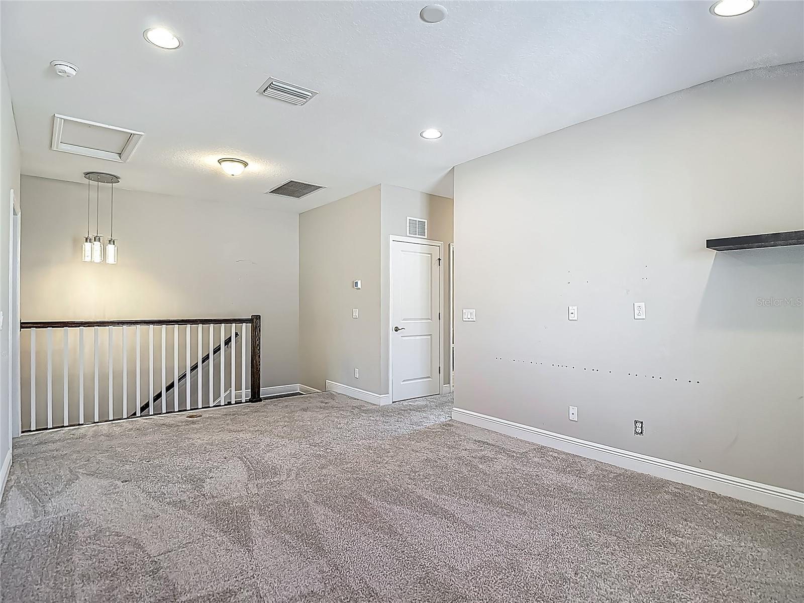 Listing photo id 26 for 30073 Southwell Lane