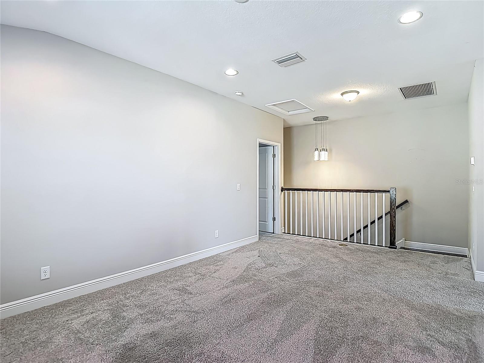 Listing photo id 27 for 30073 Southwell Lane