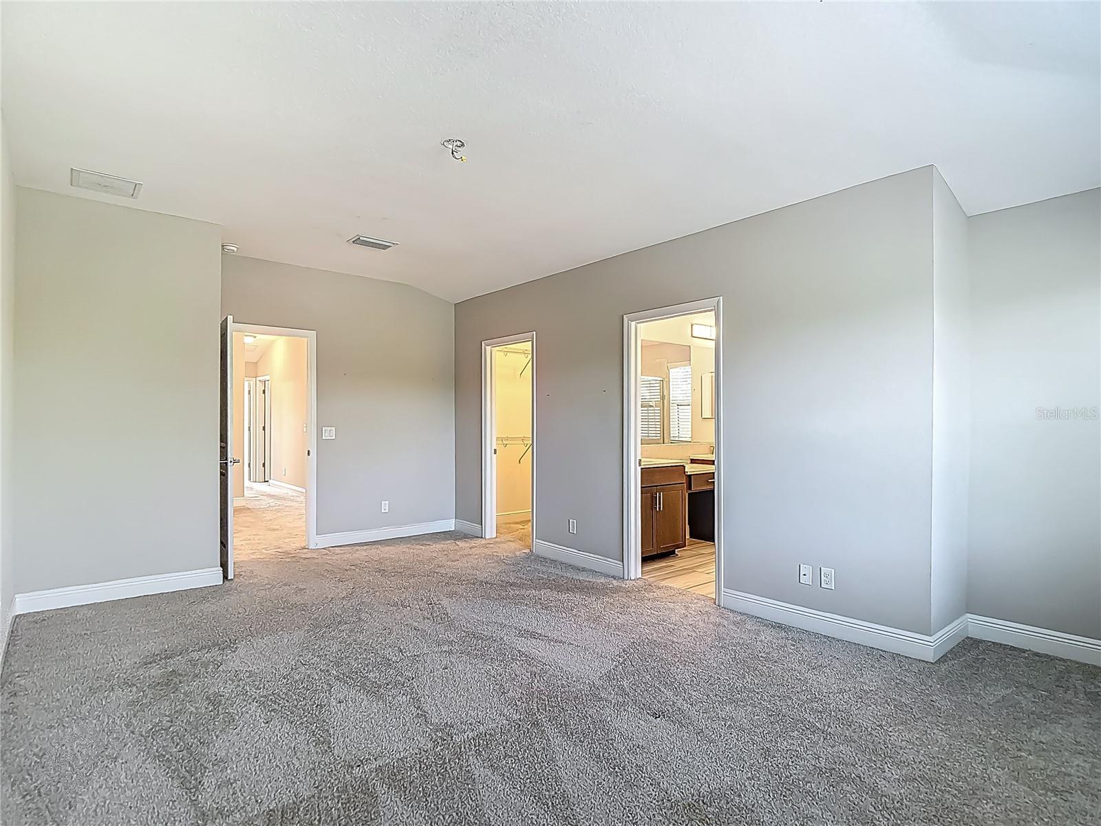 Listing photo id 29 for 30073 Southwell Lane