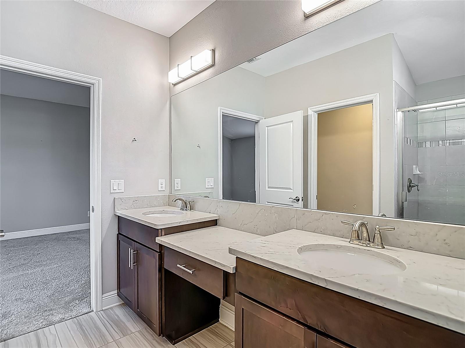 Listing photo id 32 for 30073 Southwell Lane