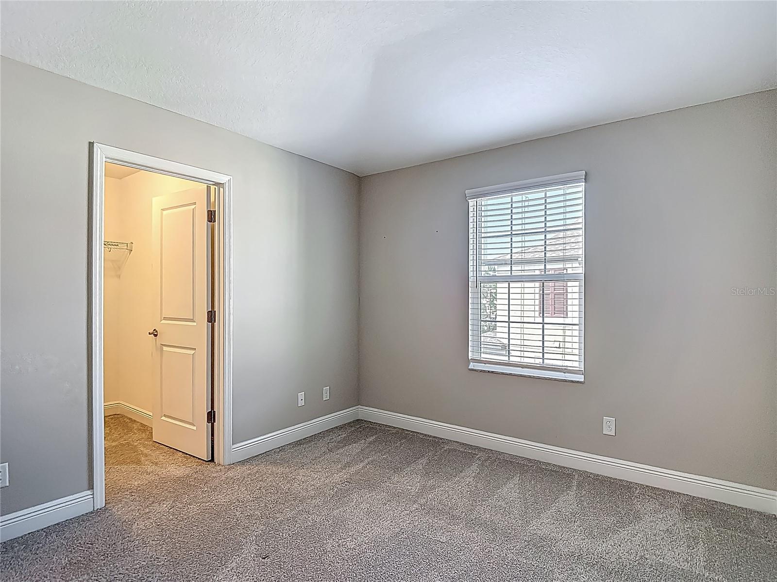 Listing photo id 35 for 30073 Southwell Lane