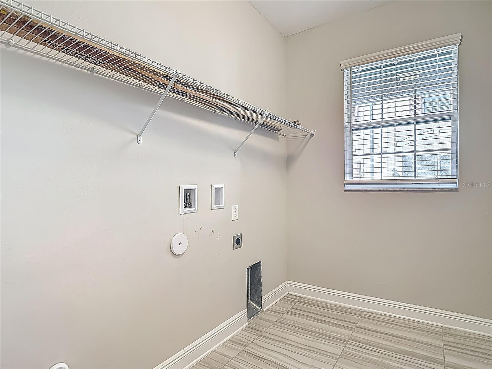Listing photo id 47 for 30073 Southwell Lane