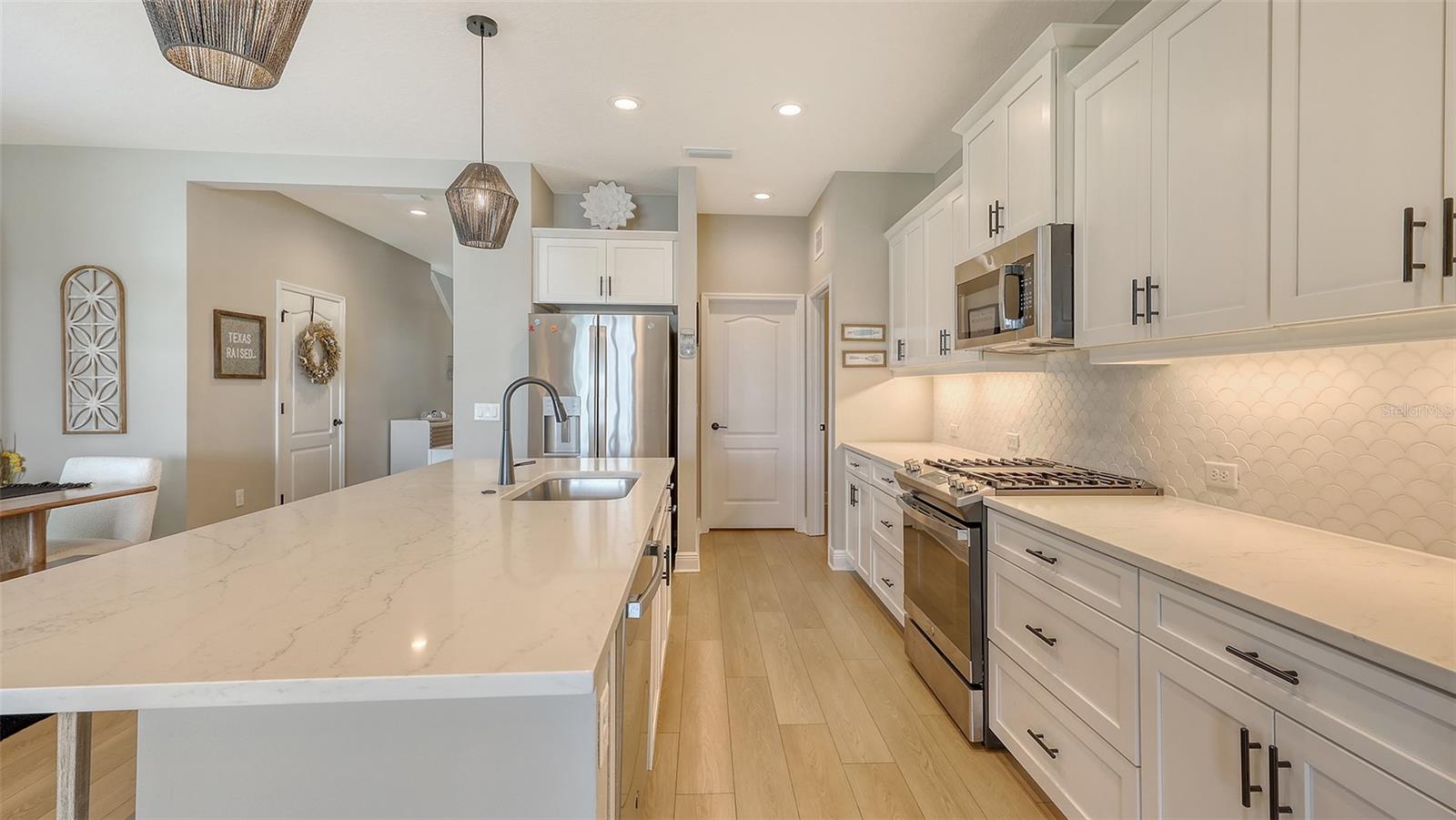 Image 17 of 76 For 12708 Aquamarine Avenue