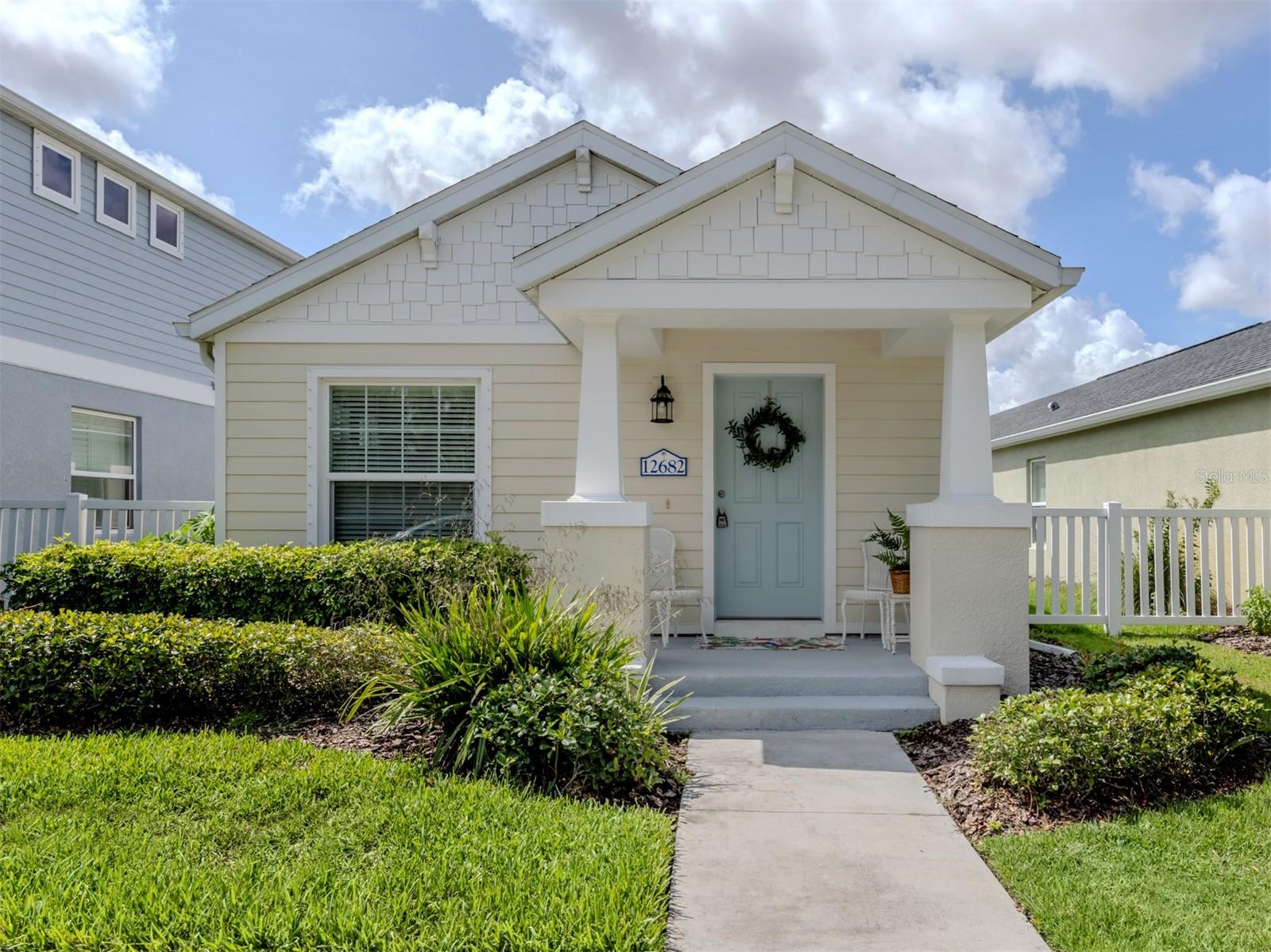 Image 2 of 80 For 12682 Shimmering Oak Circle
