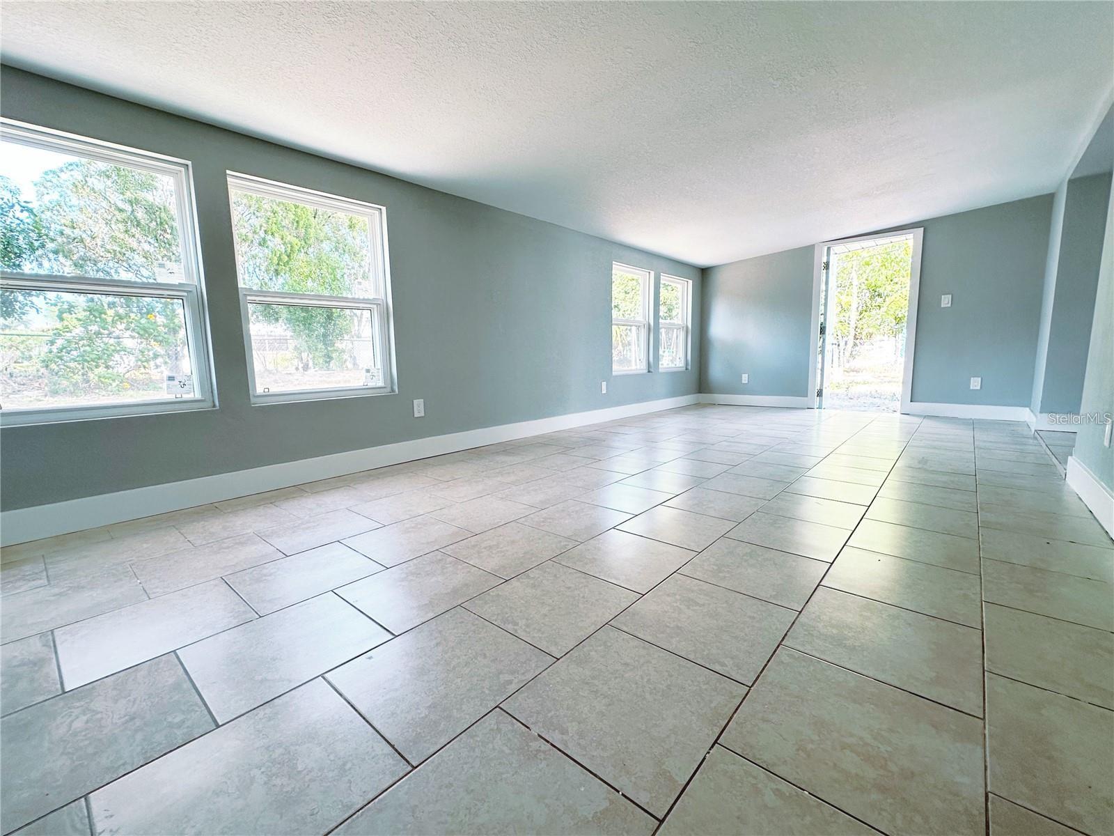 Image 10 of 24 For 2404 Florida Boulevard