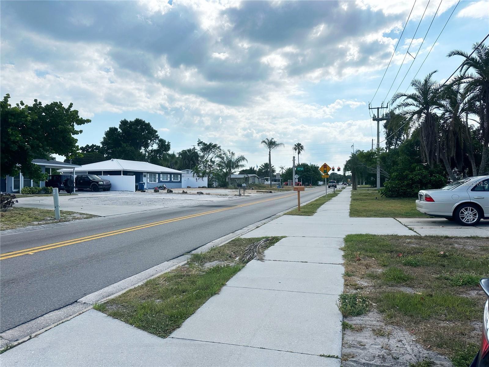 Image 21 of 24 For 2404 Florida Boulevard