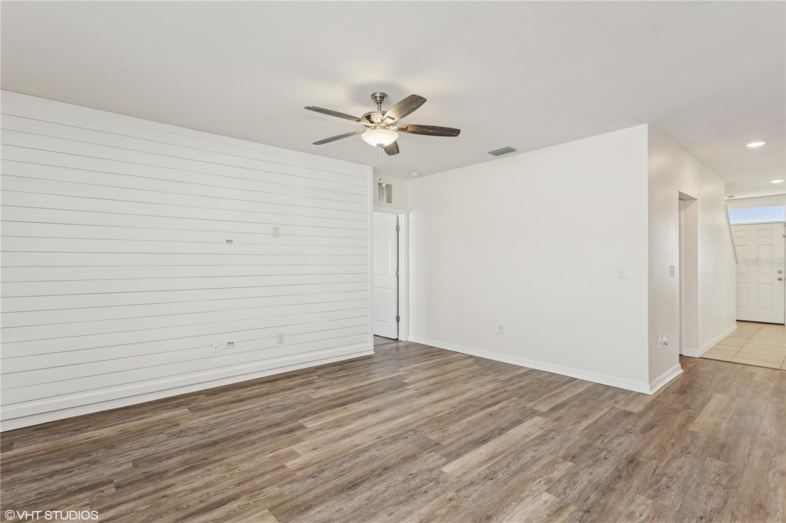 Image 11 of 45 For 4005 Willow Branch Place