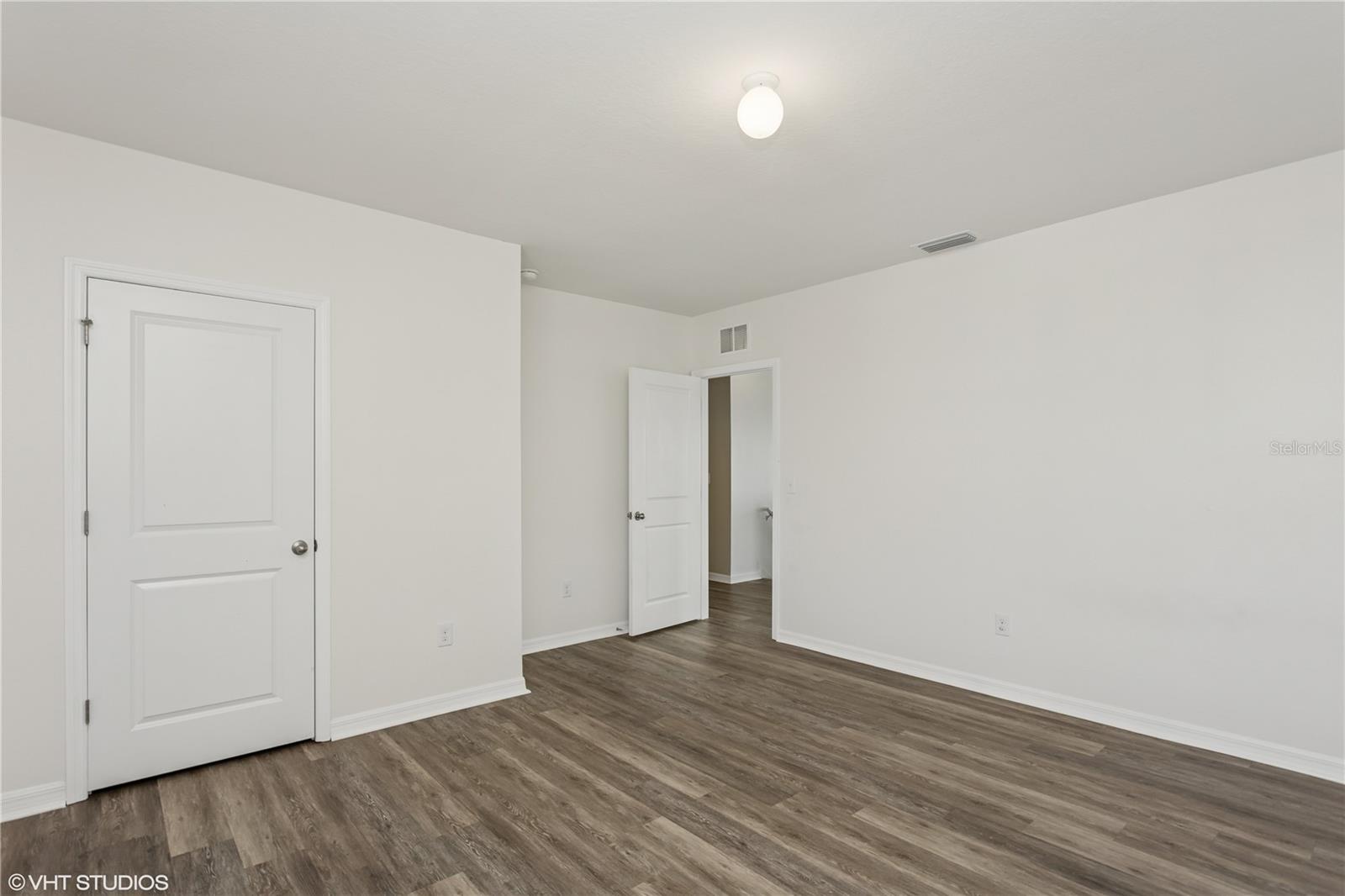 Image 22 of 45 For 4005 Willow Branch Place