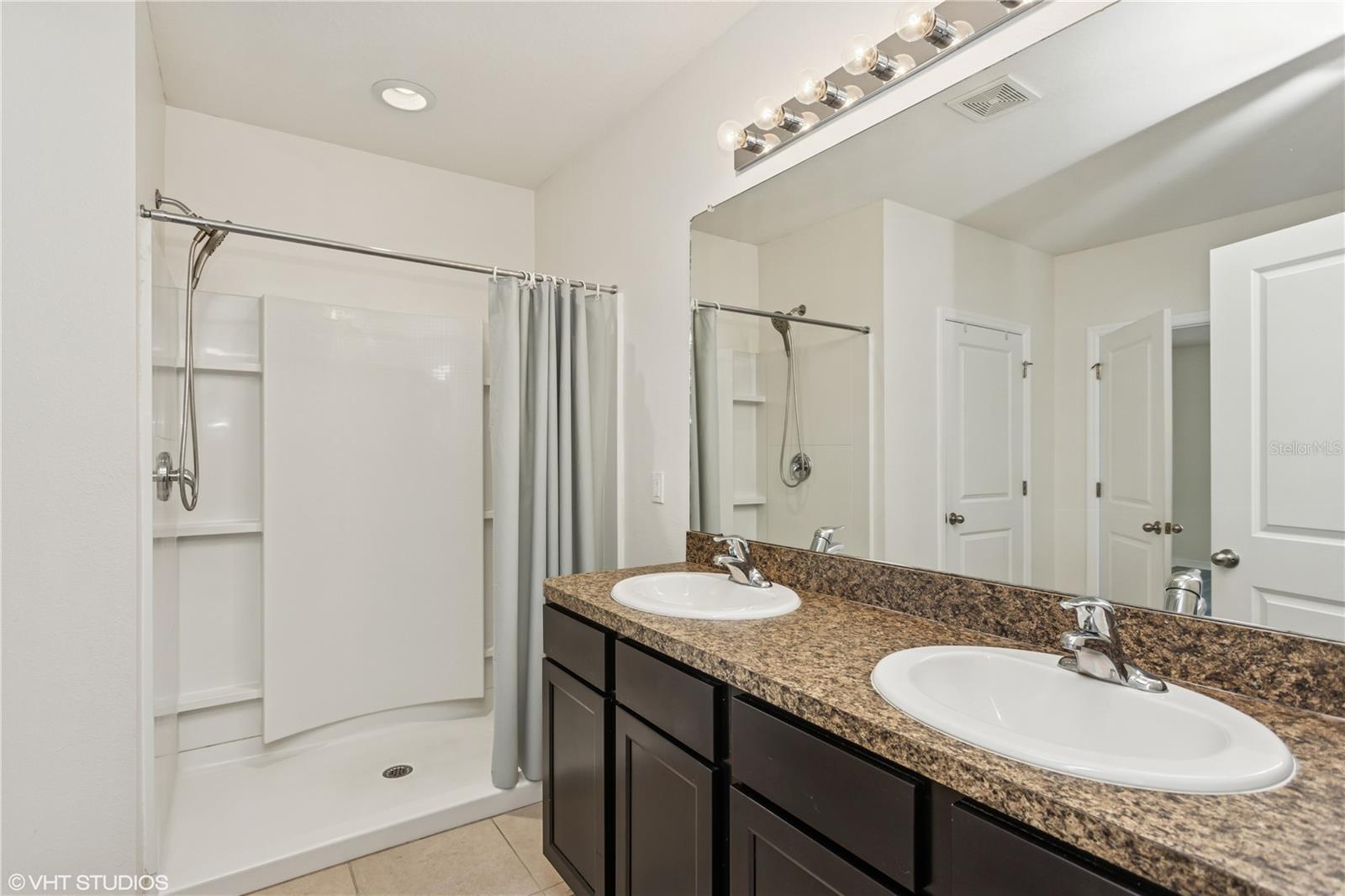 Image 8 of 45 For 4005 Willow Branch Place