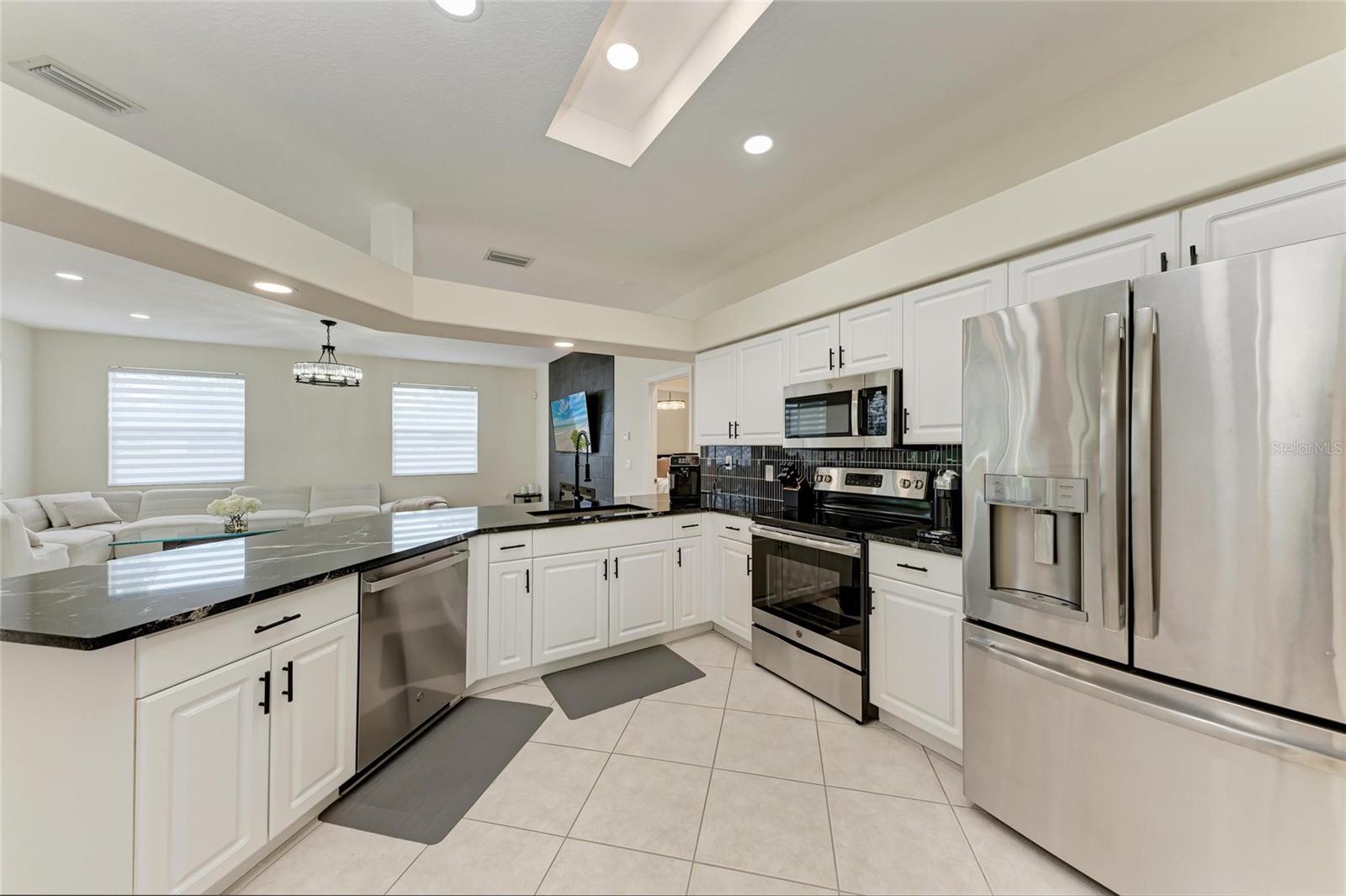 Image 15 of 40 For 7327 38th Court East