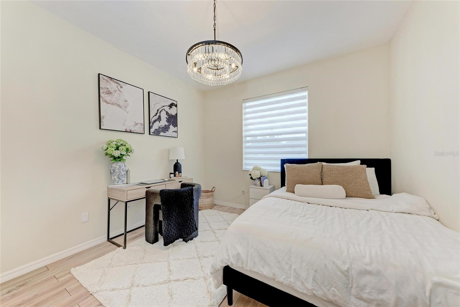 Image 30 of 40 For 7327 38th Court East