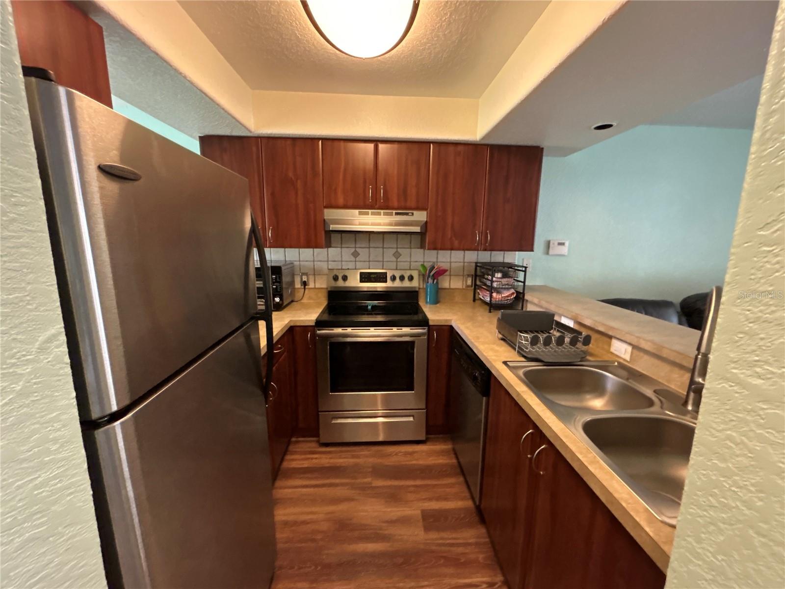 Image 3 of 14 For 4912 25th Street W 102