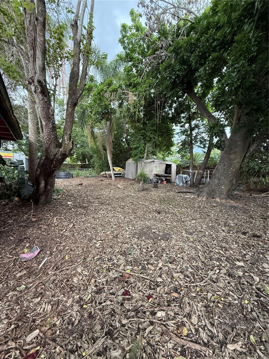 Image 12 of 13 For 5011 Elfrida Avenue
