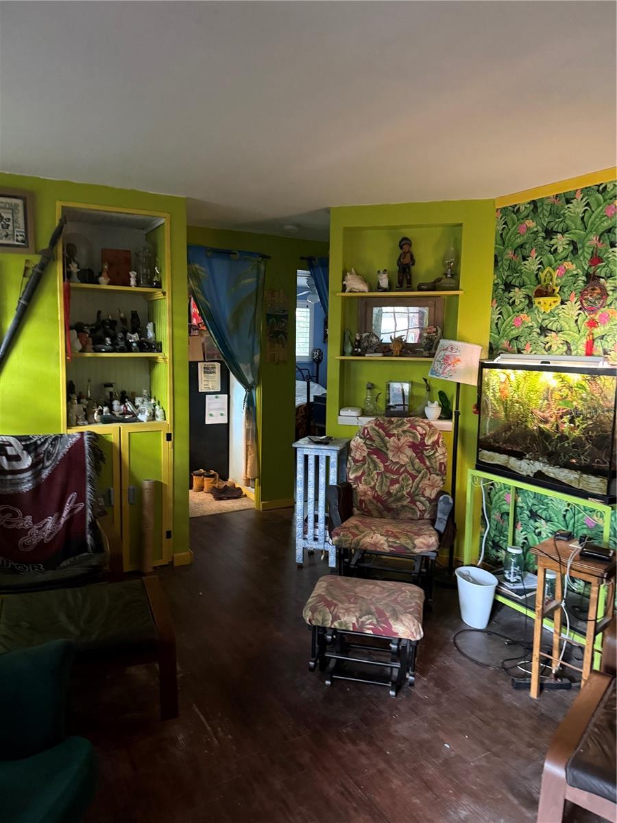 Image 3 of 13 For 5011 Elfrida Avenue