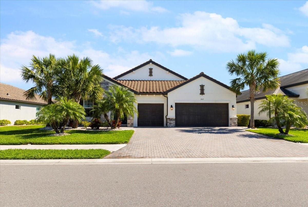 Details for 2017 Woodleaf Hammock Court, BRADENTON, FL 34211