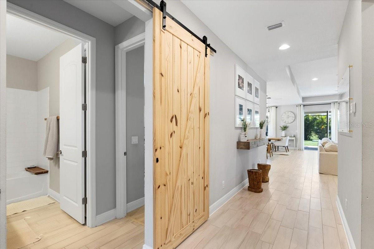 Image 7 of 41 For 2017 Woodleaf Hammock Court