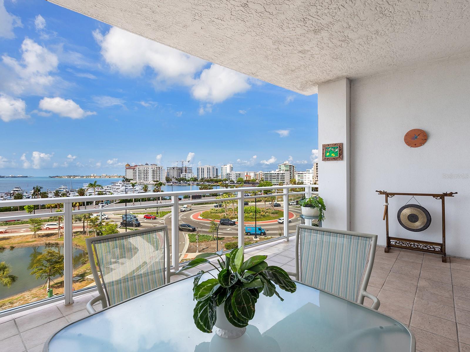 Image 11 of 47 For 1233 Gulfstream Avenue 401