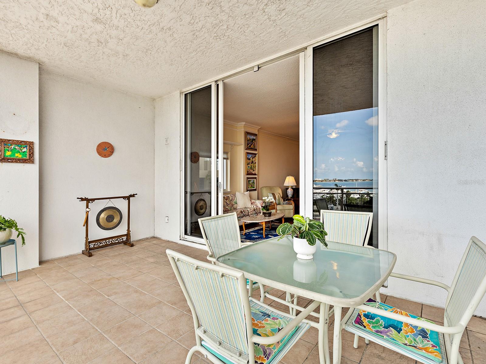 Image 20 of 47 For 1233 Gulfstream Avenue 401