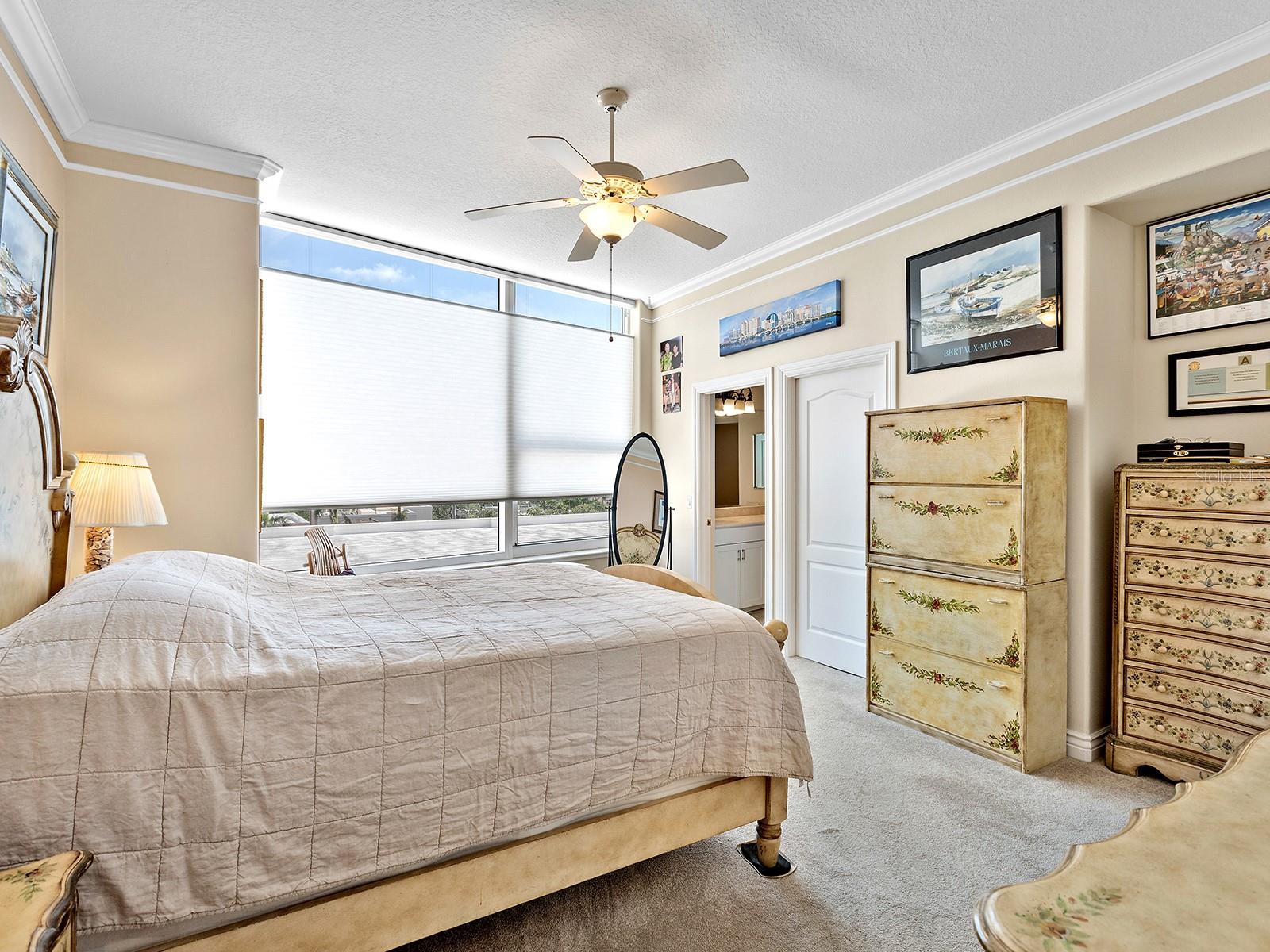 Image 24 of 47 For 1233 Gulfstream Avenue 401
