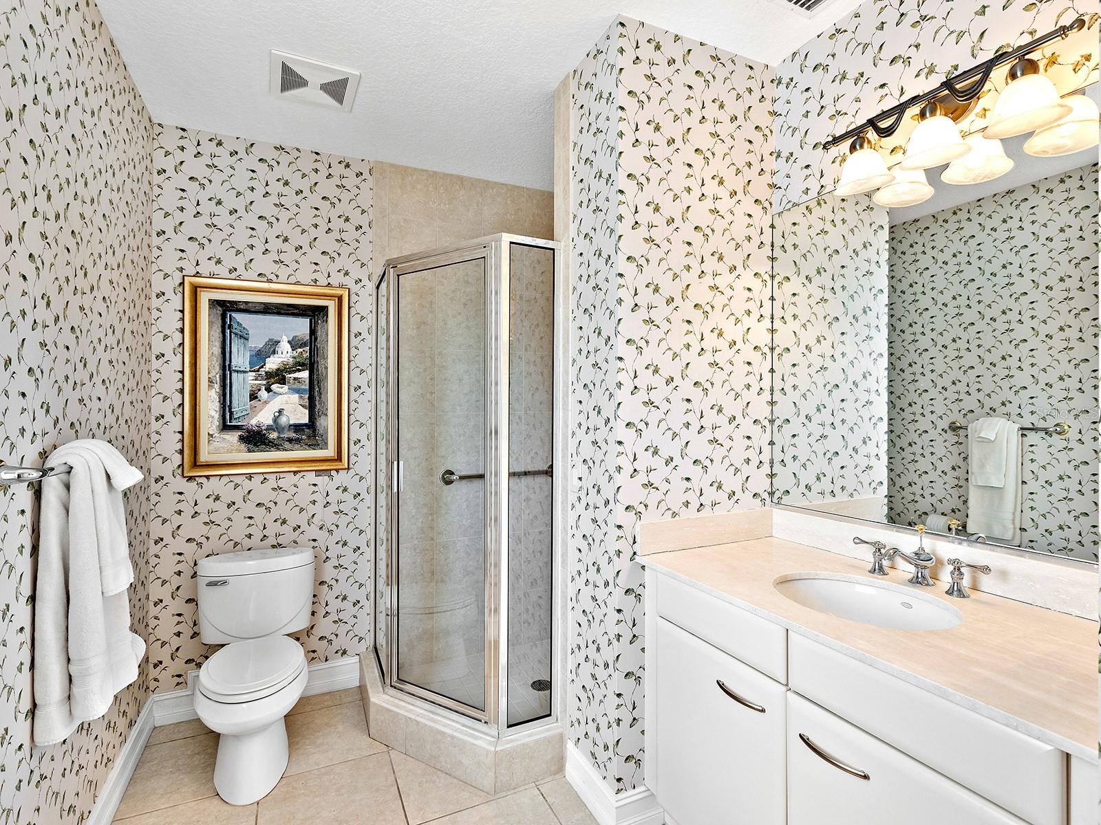 Image 30 of 47 For 1233 Gulfstream Avenue 401