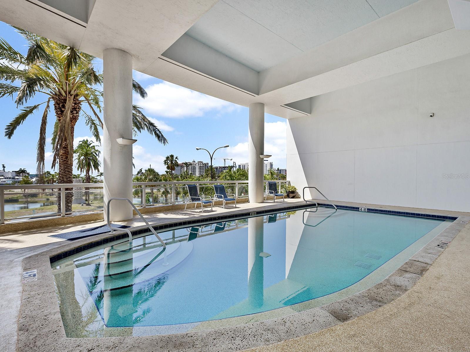 Image 32 of 47 For 1233 Gulfstream Avenue 401