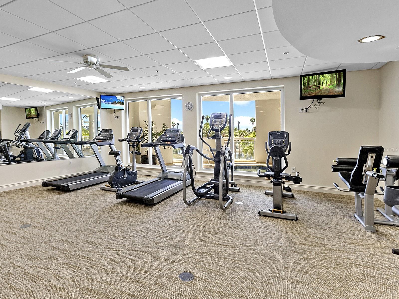 Image 39 of 47 For 1233 Gulfstream Avenue 401