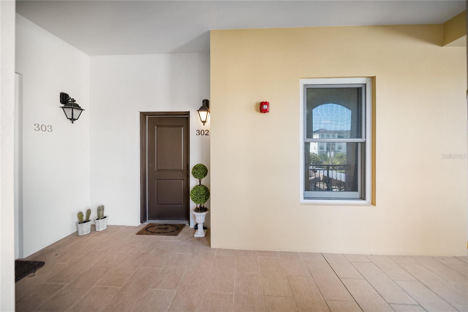 Image 3 of 74 For 525 Orange Avenue 302