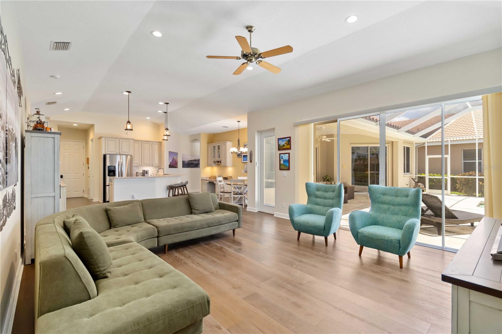 Image 12 of 30 For 4958 Gardiners Bay Circle