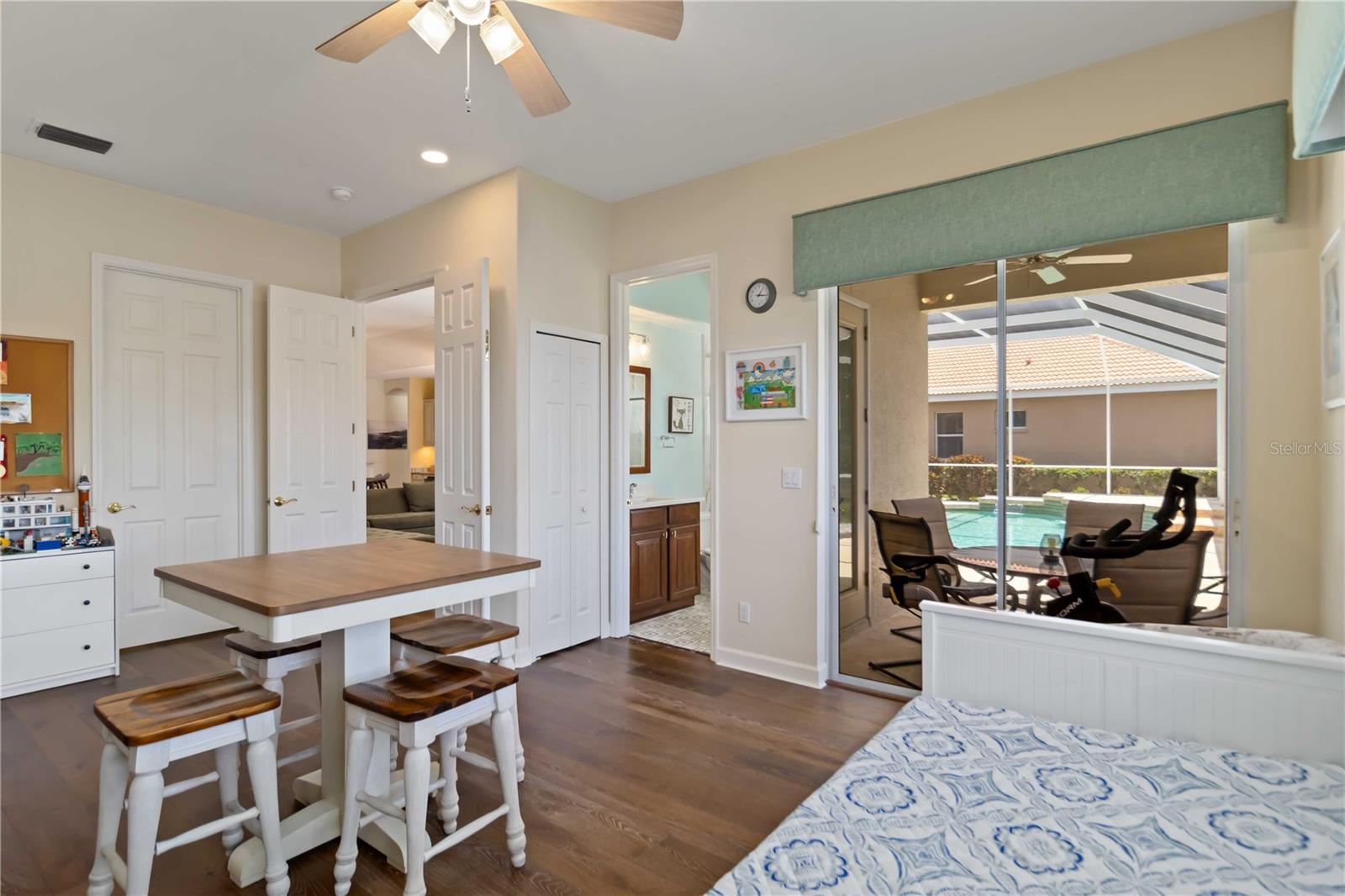 Image 19 of 30 For 4958 Gardiners Bay Circle