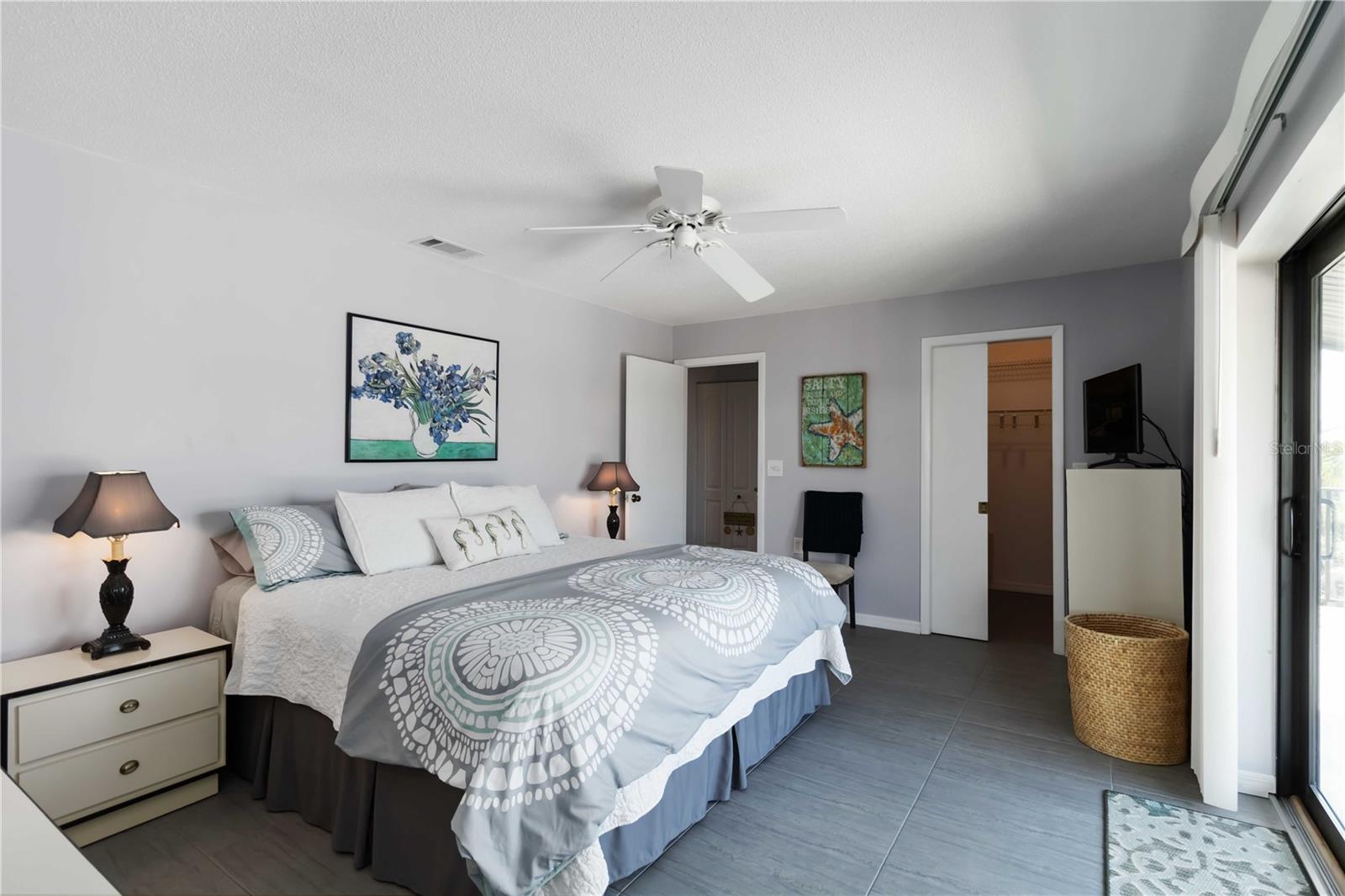 Image 16 of 39 For 2729 North Beach Road 212